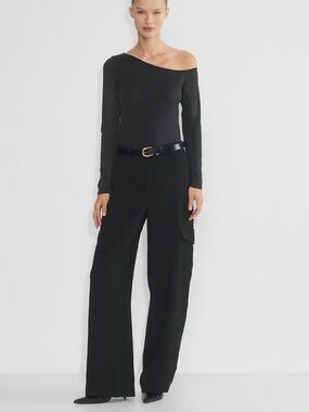 Aritzia Wilfred Bridget Cargo Pants Wide-Leg black career work